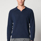 Polo scollo a V rasato in lana e cashmere fin.12