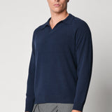Polo scollo a V rasato in lana e cashmere fin.12