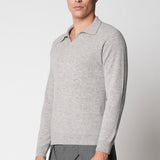 Polo scollo a V rasato in lana e cashmere fin.12