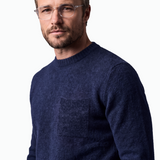 Maglia girocollo uomo con taschino in alpaca e lana merino